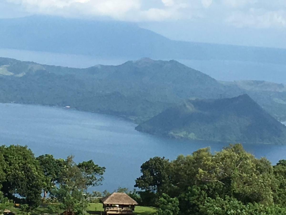 A Breath Taking View Of Taal Lake & Volcano Tagaytay City Екстер'єр фото